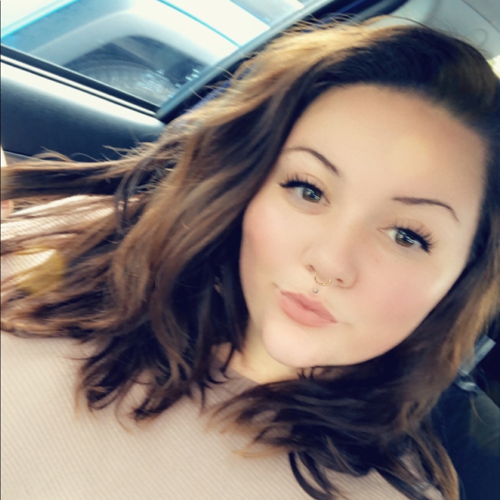 Meet your Posher, Jillian